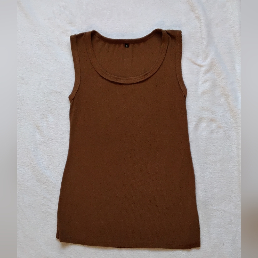 💥💥3 items for 10❤❤ be sure to bundle Elegant Brown Sleeveless Tank Top